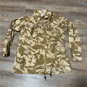 Men’s Original British army military combat Desert Jacket.